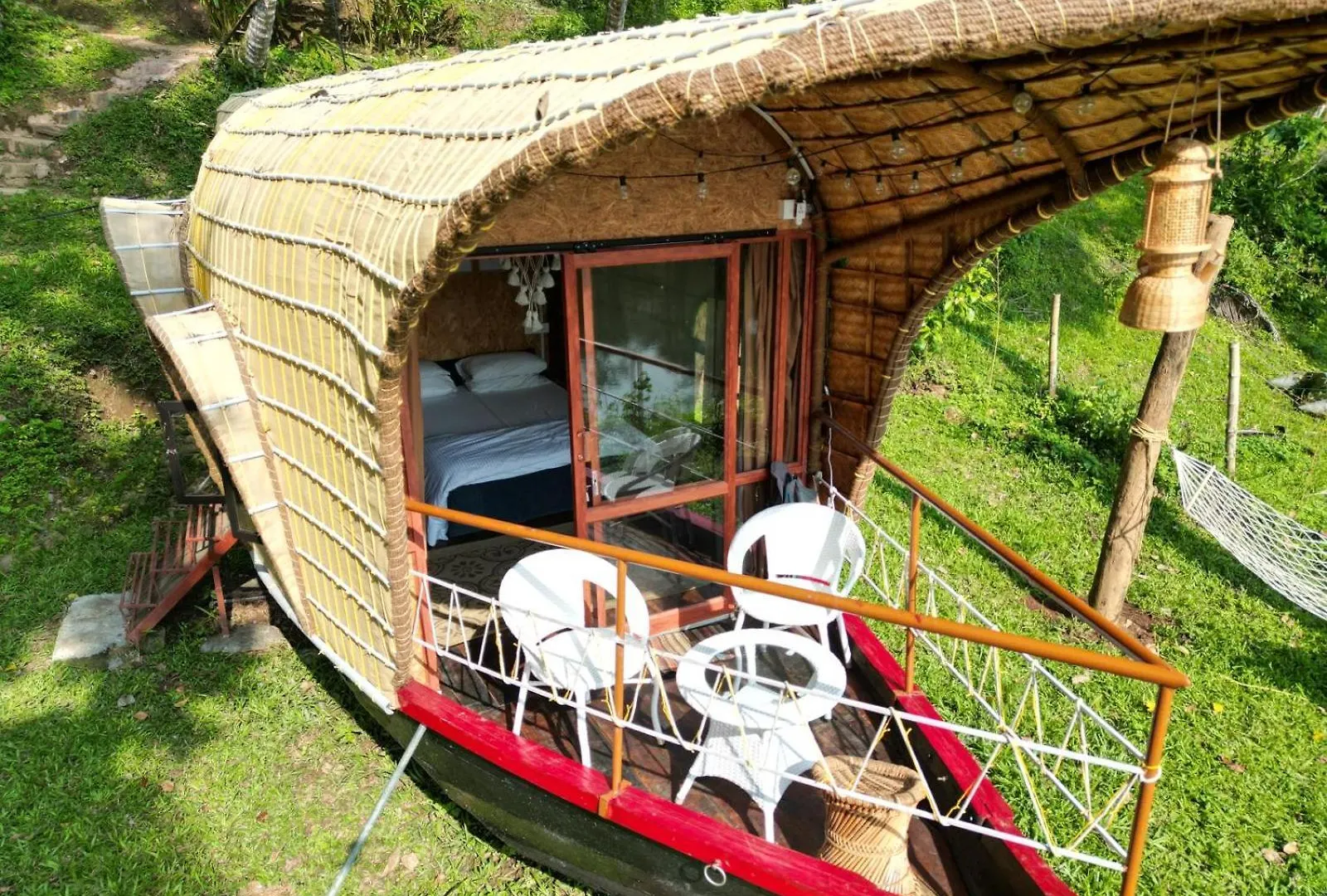 Noah'S Ark- River Front Boat House Cottage Vandiperiyar